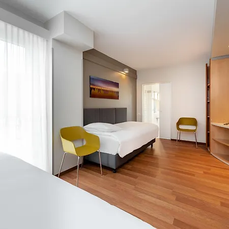 Hotell Ibis 2*