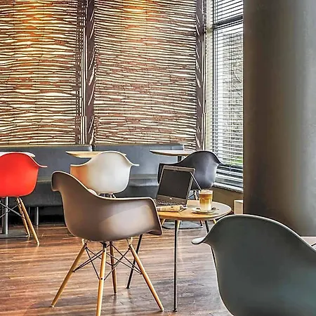 Ibis Hotell 2*